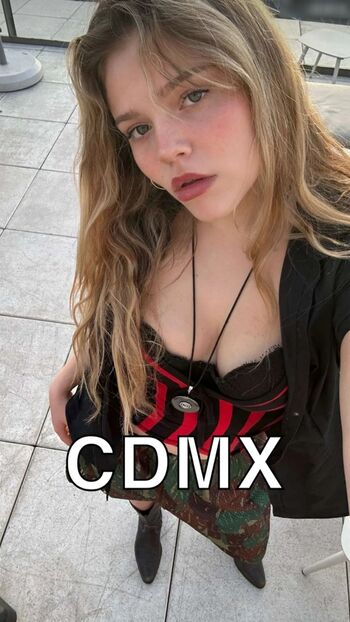 Faye Montana