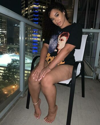 Feetbyfalliie