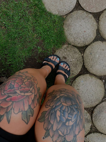 feetloretta