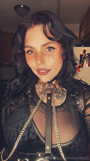 feistykitty52