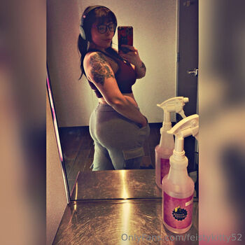 feistykitty52