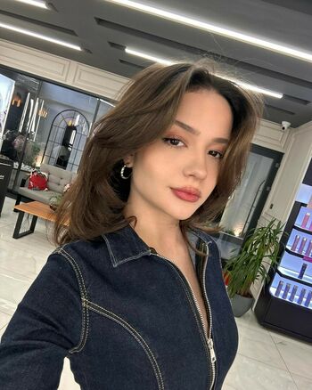 Feride Özdinç