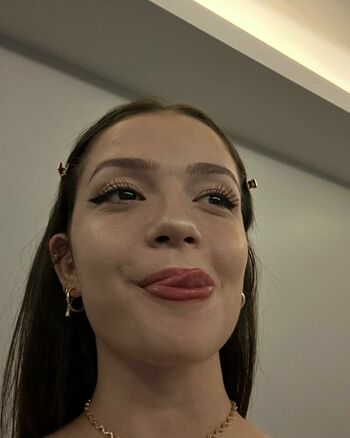 Feride Özdinç