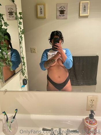 fernandas_feet888
