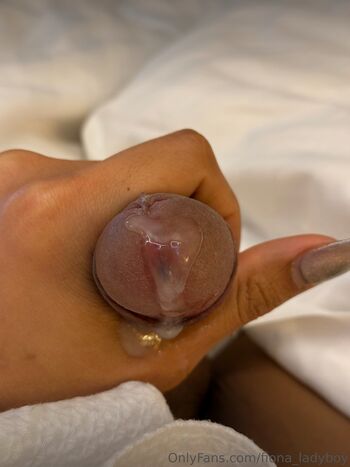 Fiona_ladyboy