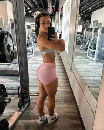 Fiona Mae