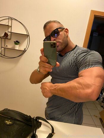 flexmusclegod