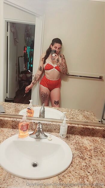flickmybeanmelrichardsxx