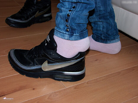 Footlovegirls