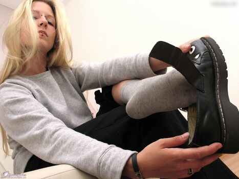 Footlovegirls
