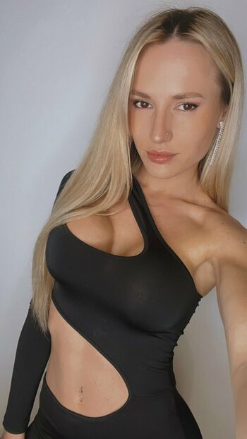Foxy_ashley