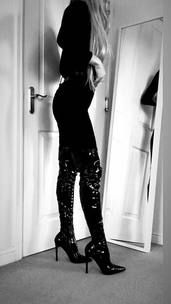 Foxy Boots