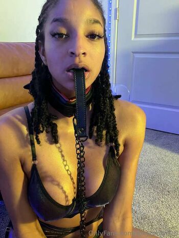Foxybrown20