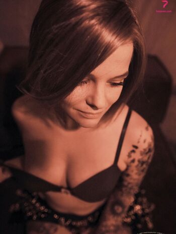 frau_box