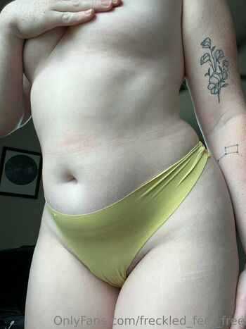 freckled_feet_free