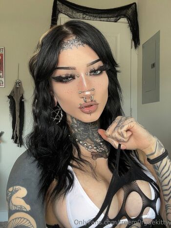 freem0rguekitty