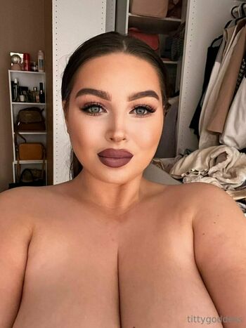 freetittygoddess