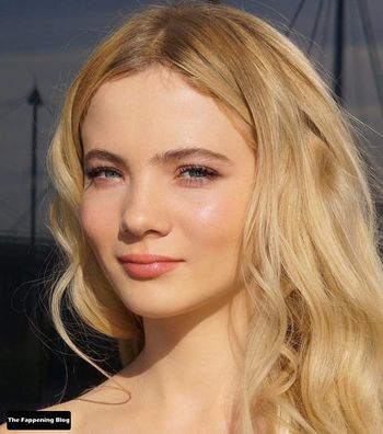 Freya Allan