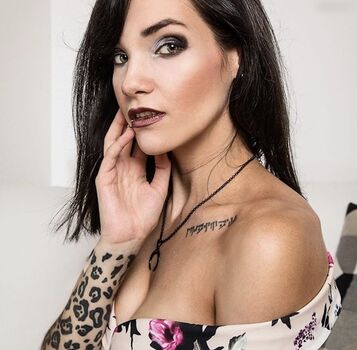 Freyja Luna / Eliska