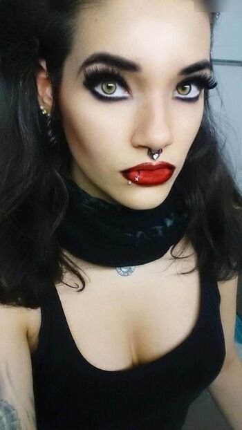 Freyja Luna / Eliska