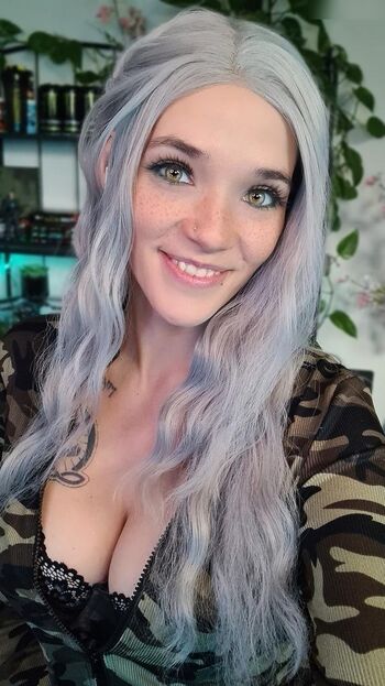 Freyja Luna / Eliska