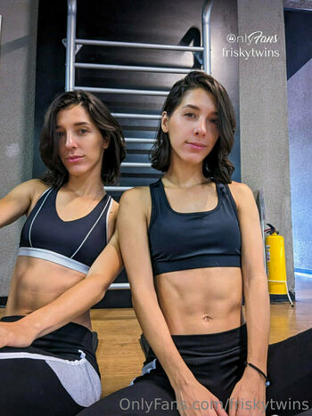 friskytwins