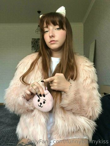 funnybunnykiss