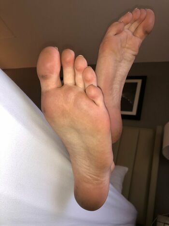 g0ddessofsoles