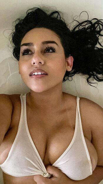 Gabby B