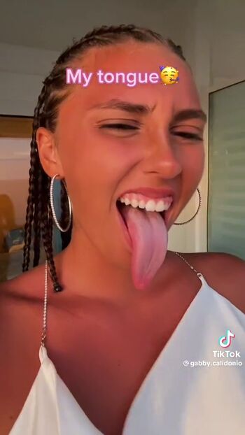 Gabby Calidonio