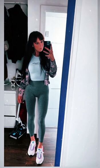 gelliii93_
