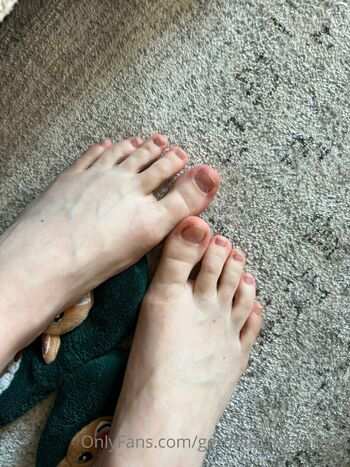 german_nurse_feet