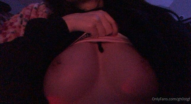 ghostgrlfrnd