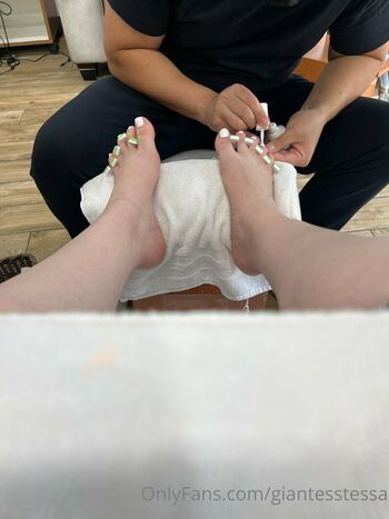 giantesstessa