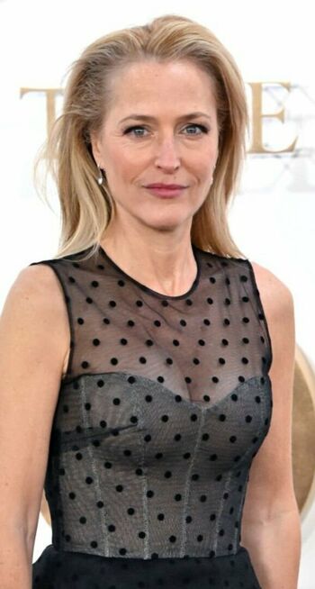 Gillian Anderson