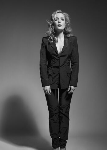 Gillian Anderson