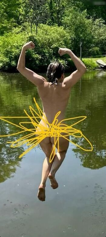 Gina Gershon