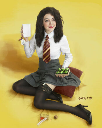 Ginny Di