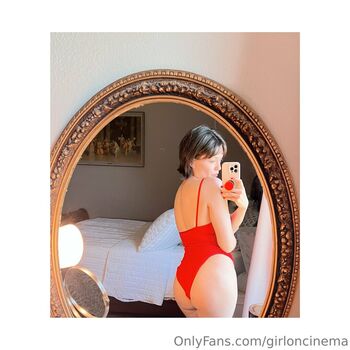 Girl On Cinema