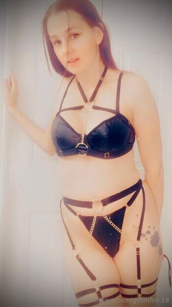 girlonfire.19