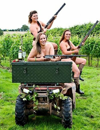 Girls With Guns