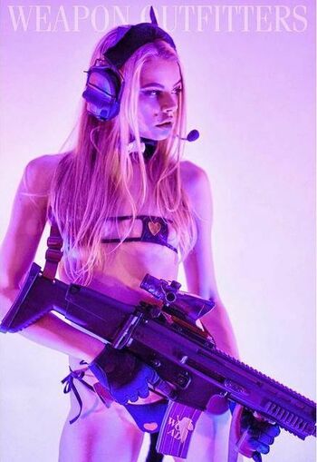 Girls With Guns