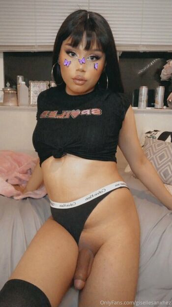 GISELLE.XO