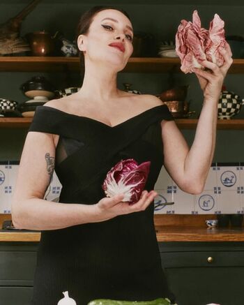 Gizzi Erskine