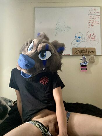 glitchyfur