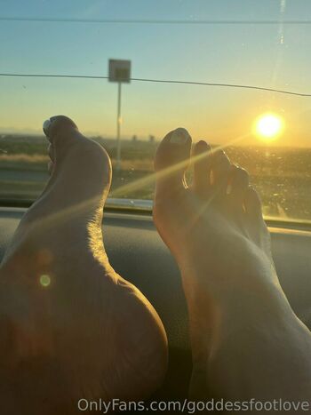 goddessfootlove