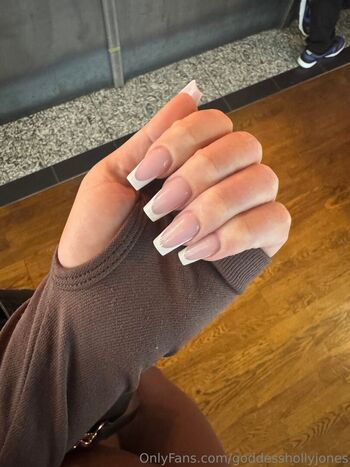 goddesshollyjones