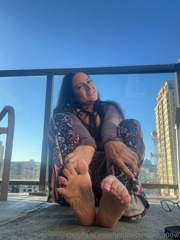 goddessmonica00w