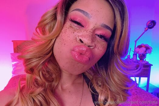 goddessrosiereed