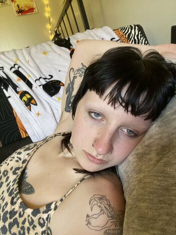 gothbimboxxx